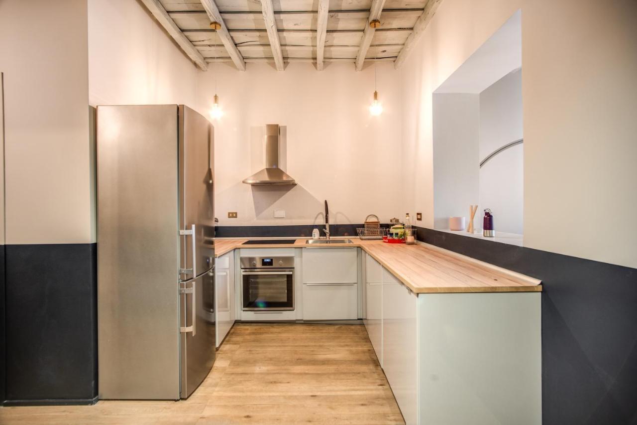 Stylish And Spacious Apartment Next To The Colosseum 罗马 外观 照片